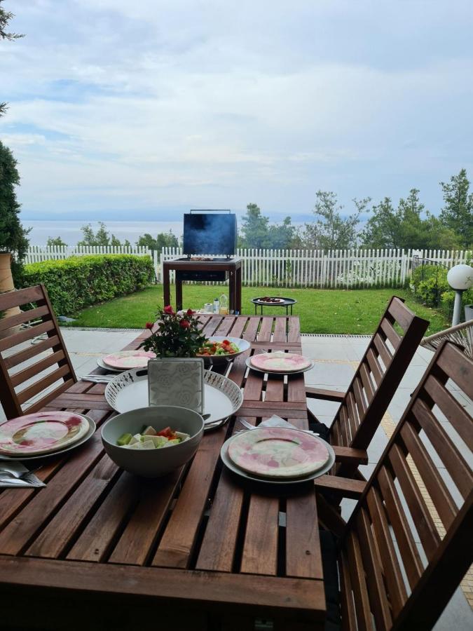 Janis Seaview Villa Nea Fokea Exterior photo